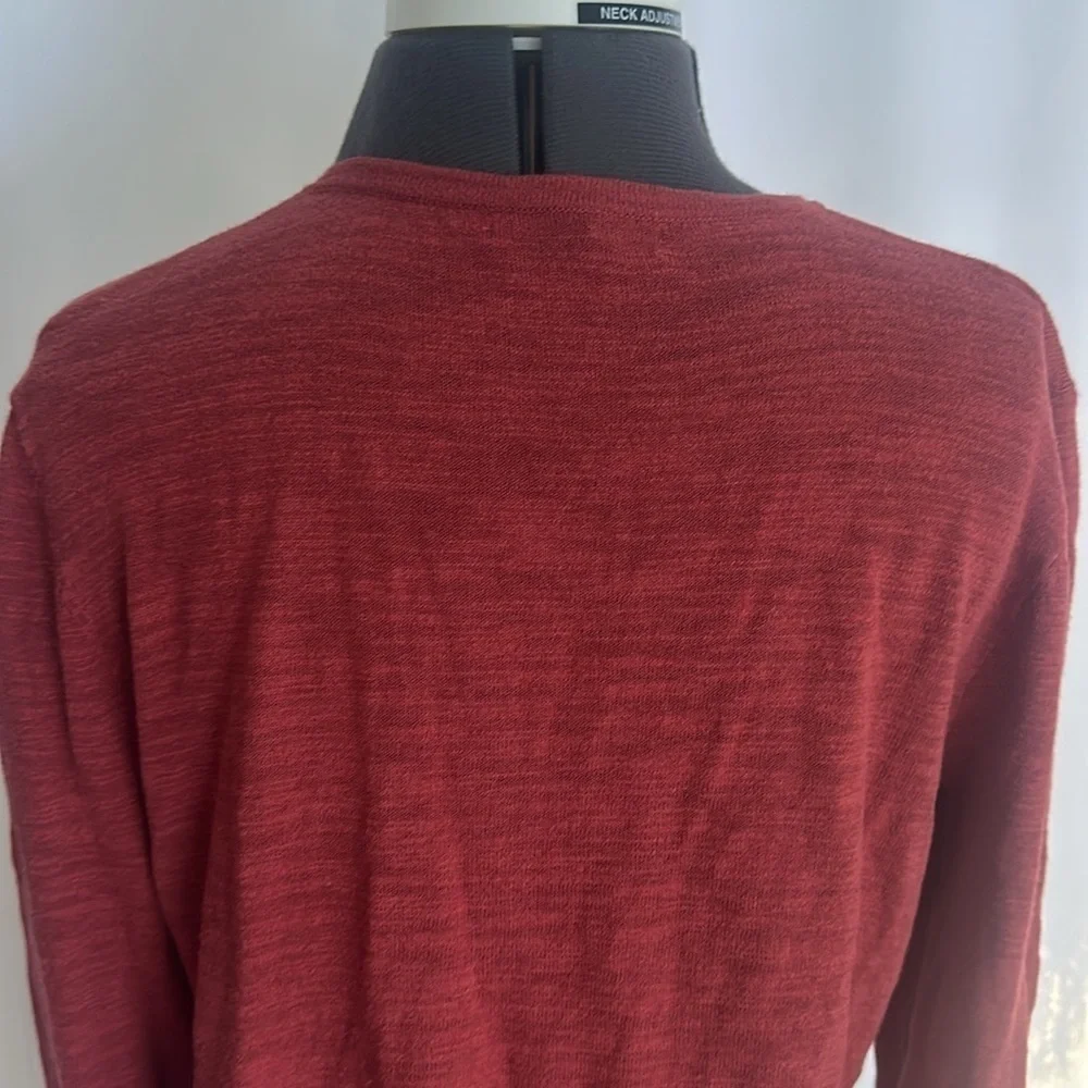 cable & gauge sweater burgundy rayon sweater size Large button up_5